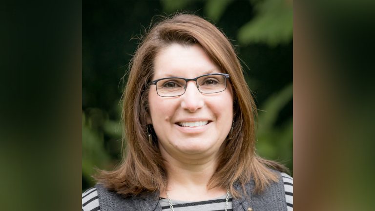 Veronique Eastmont School District Teacher Named Finalist for National Teaching Award